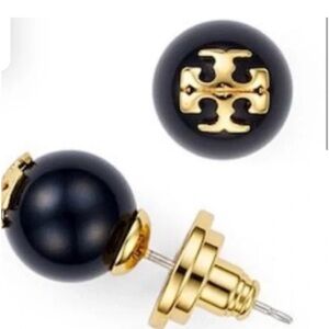 Authentic Tory Burch Evie Crystal Pearl Studs!